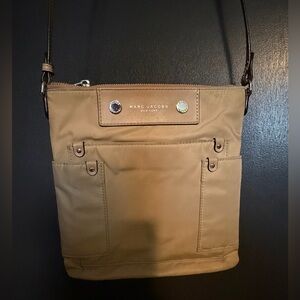 Marc Jacobs Crossbody Messenger Bag in Tan